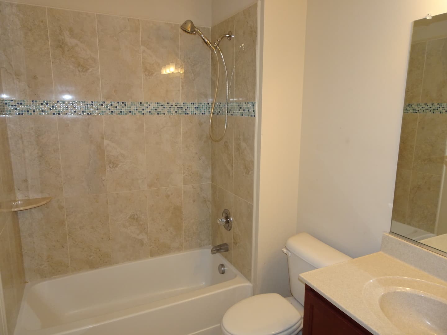 Williamsburg House: 802 Braemar Creek