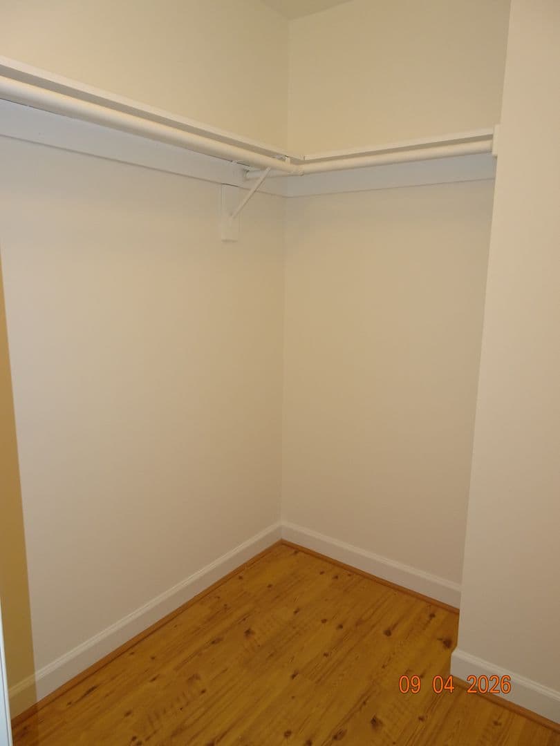 Williamsburg House: 1350 Jamestown Road