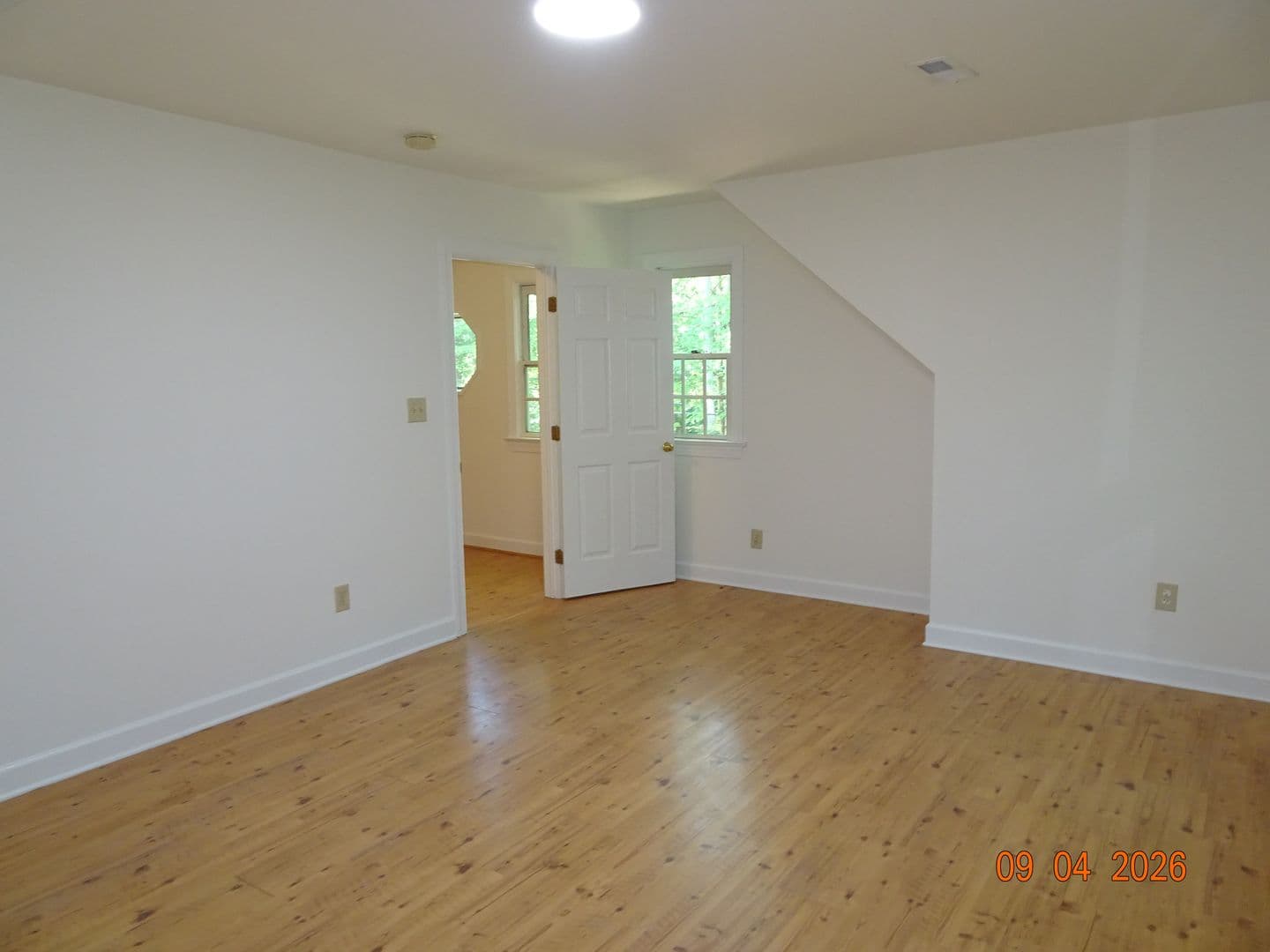 Williamsburg House: 1350 Jamestown Road