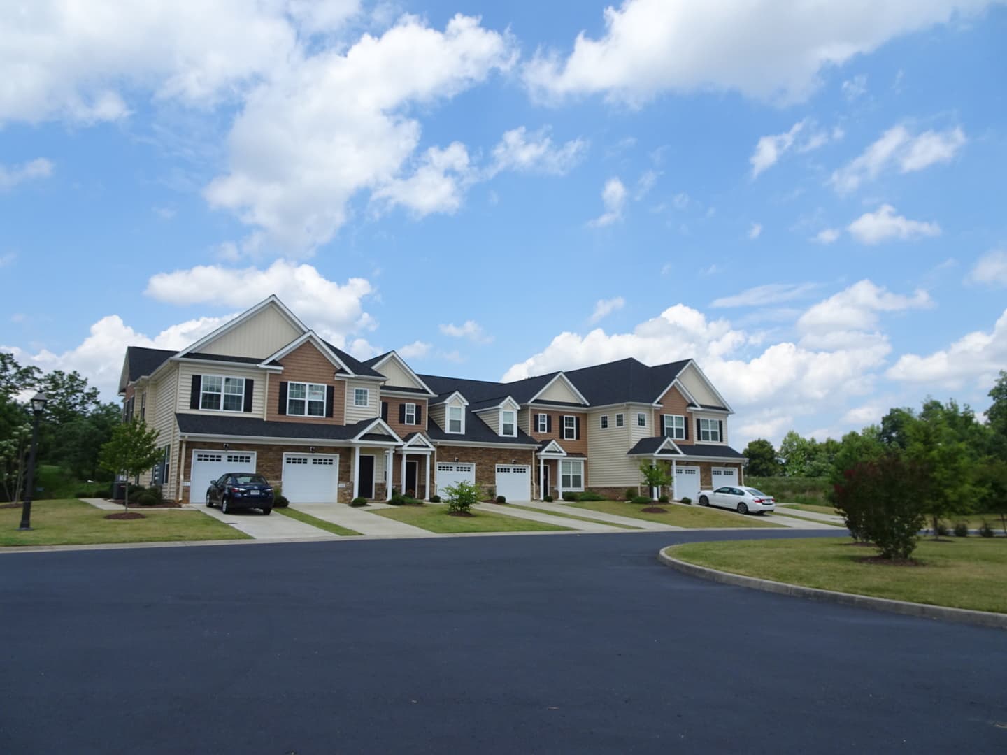 Williamsburg House: 802 Braemar Creek