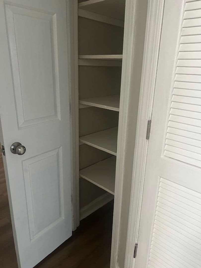 Roanoke Apartment: 515 25th Street SW