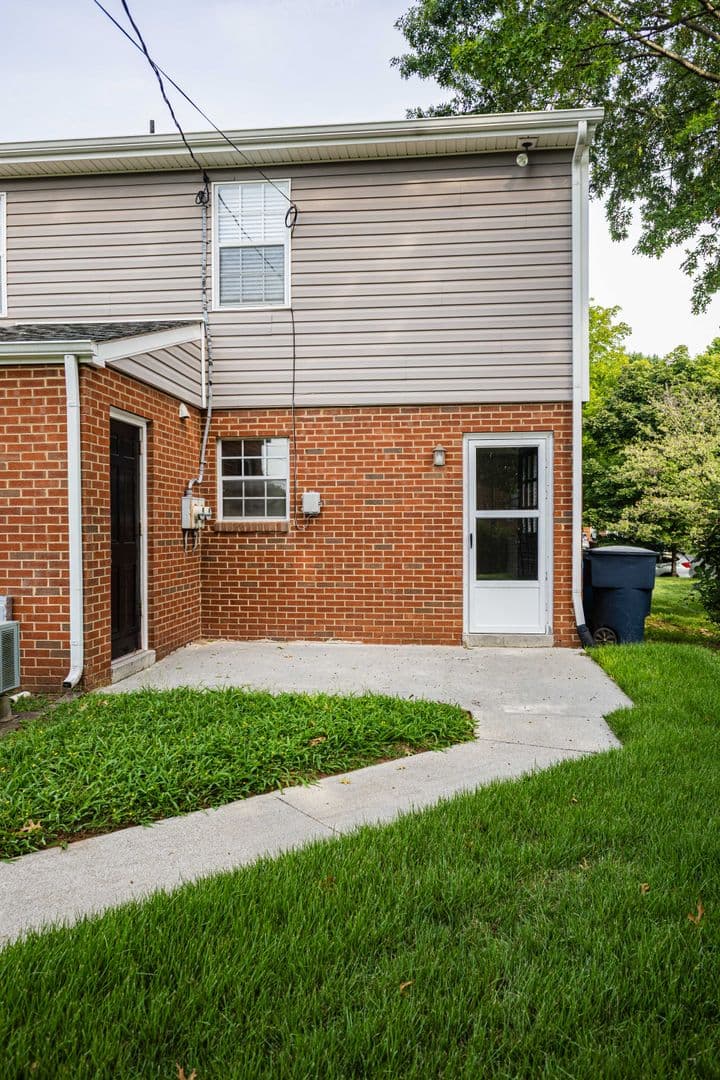 Roanoke Townhome: 1818 Belleville Road