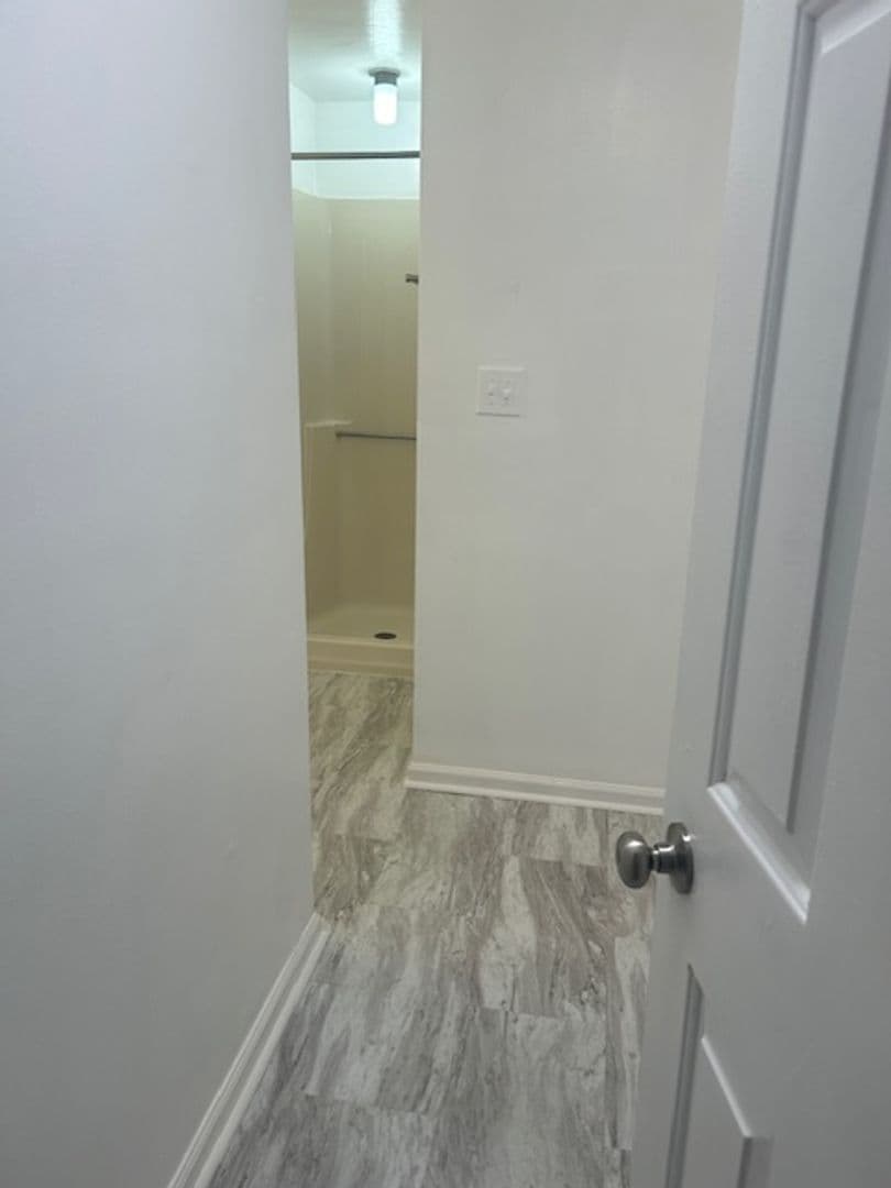 Roanoke Apartment: 515 25th Street SW