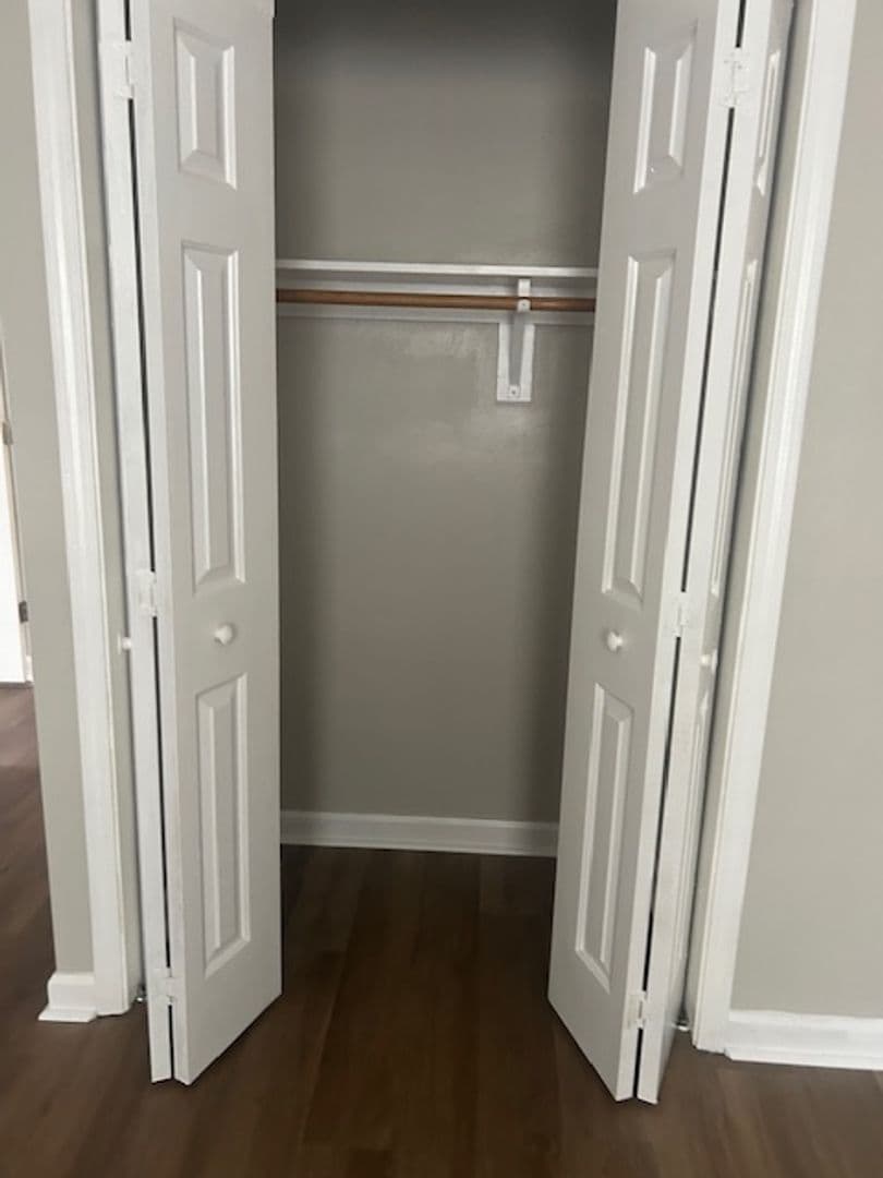 Roanoke Apartment: 515 25th Street SW