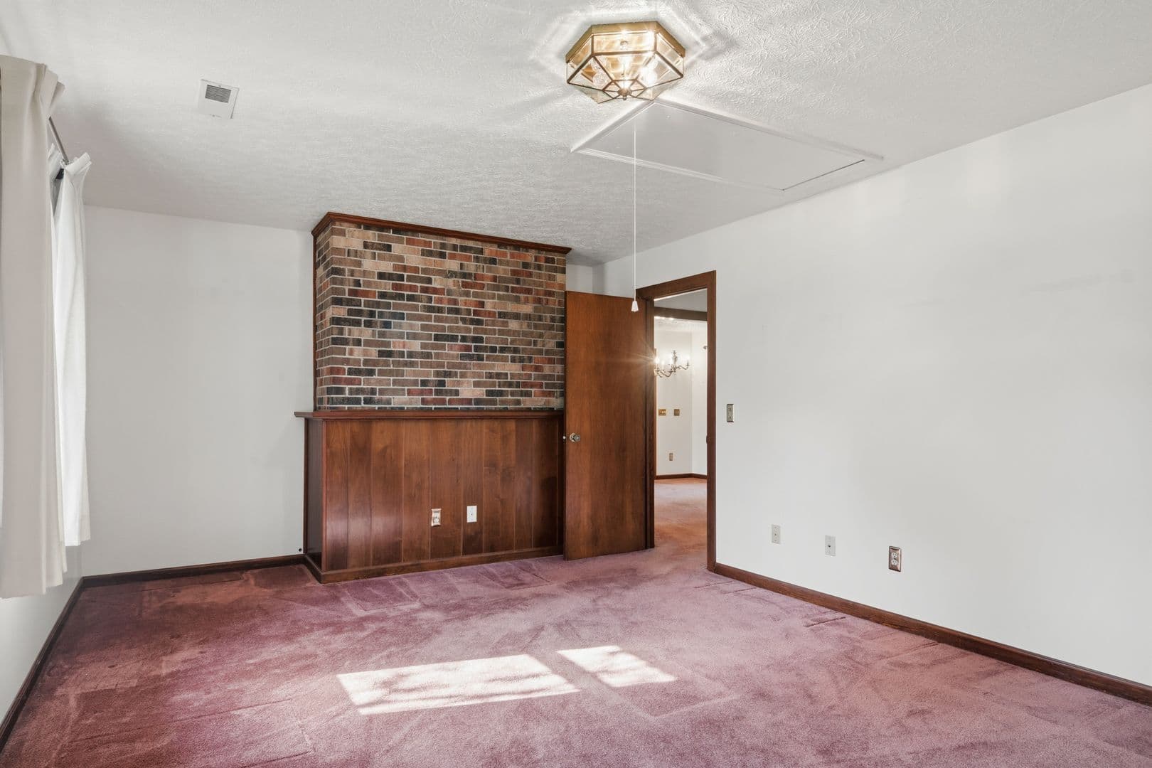 Blacksburg House: 1721 Plank Road