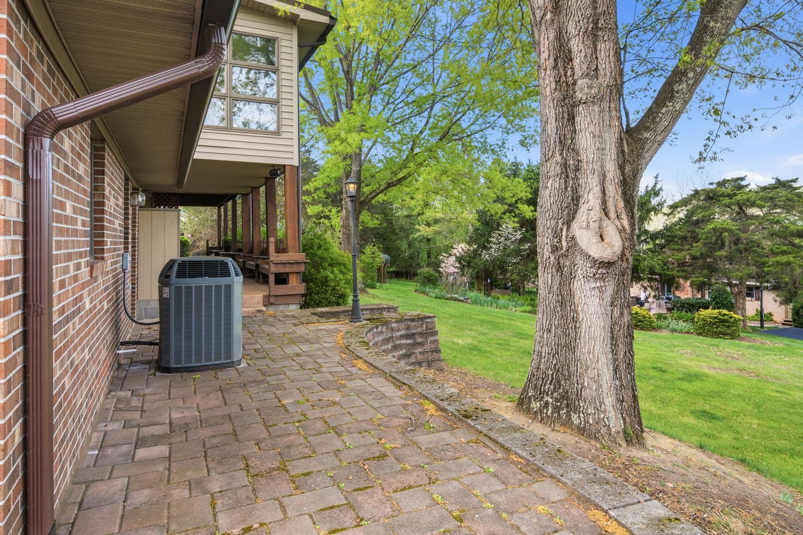 Blacksburg House: 1721 Plank Road