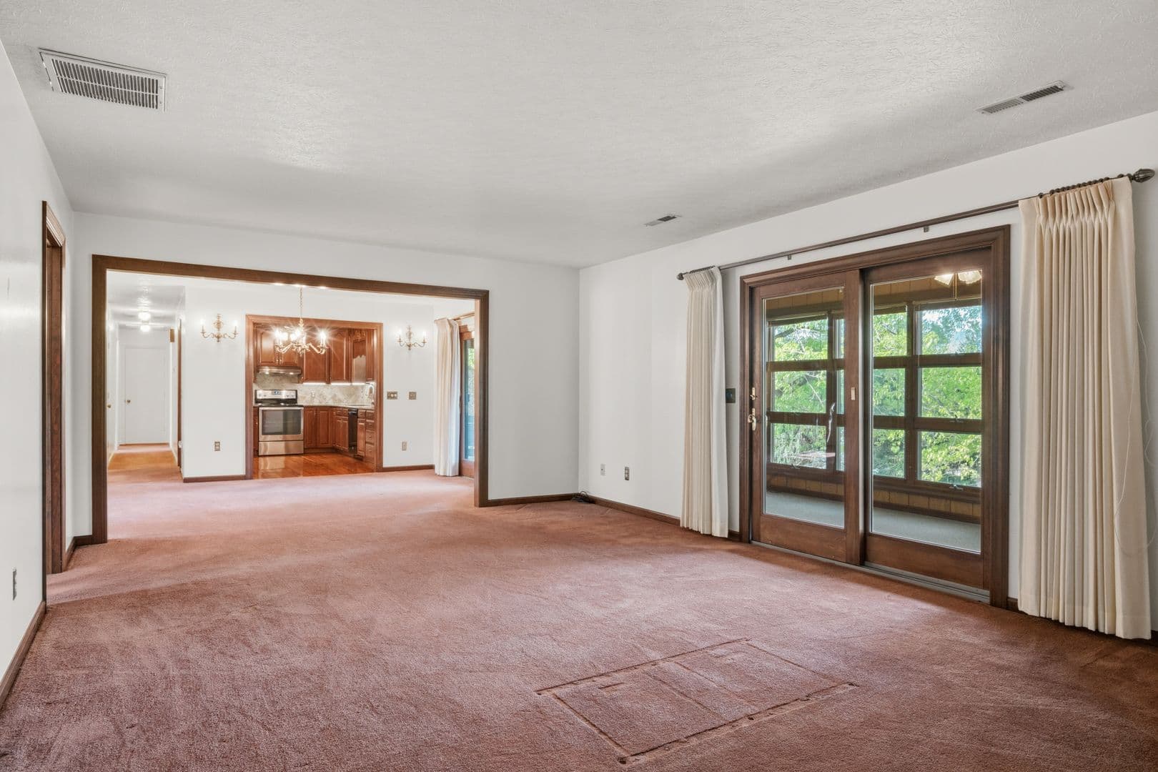 Blacksburg House: 1721 Plank Road