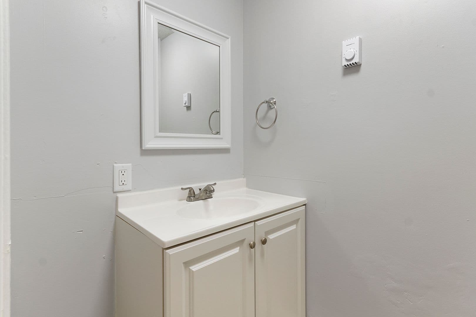 Christiansburg Apartment: 210 Roanoke Street