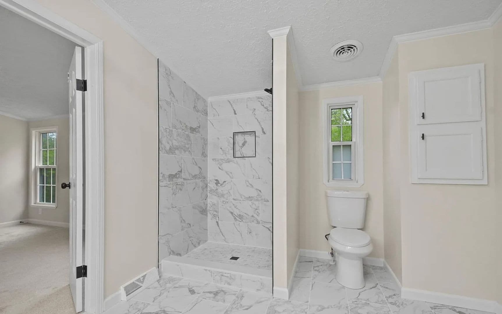 Woodford House: 7254 Lipscomb Dr.
