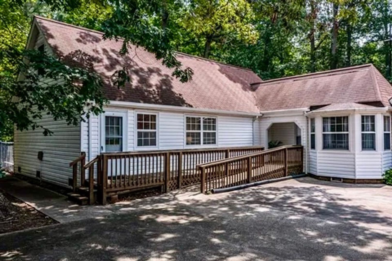 Kilmarnock House: 86 Venable Dr.