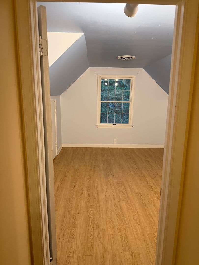 Kilmarnock House: 86 Venable Dr.