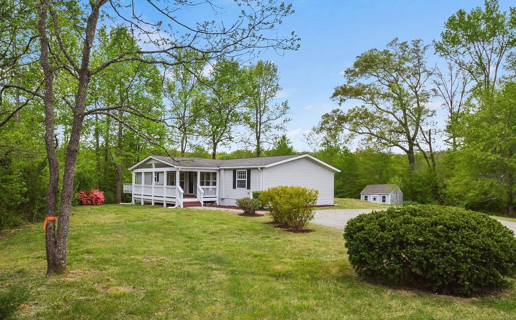 Woodford House: 7254 Lipscomb Dr.