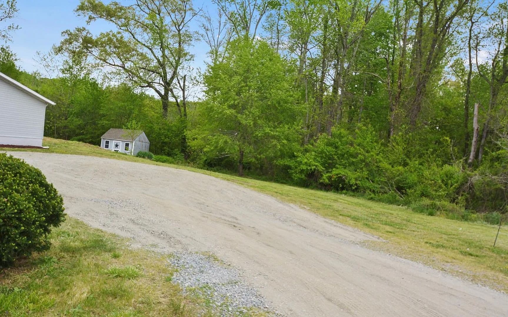 Woodford House: 7254 Lipscomb Dr.