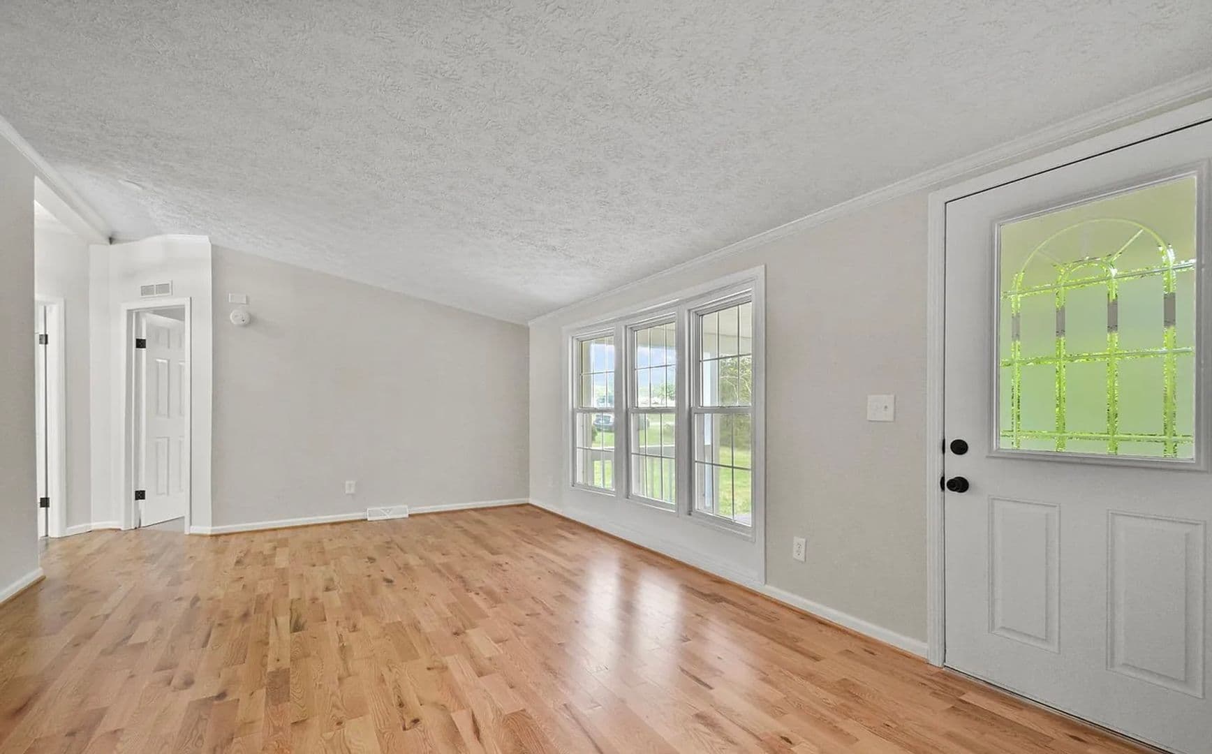 Woodford House: 7254 Lipscomb Dr.