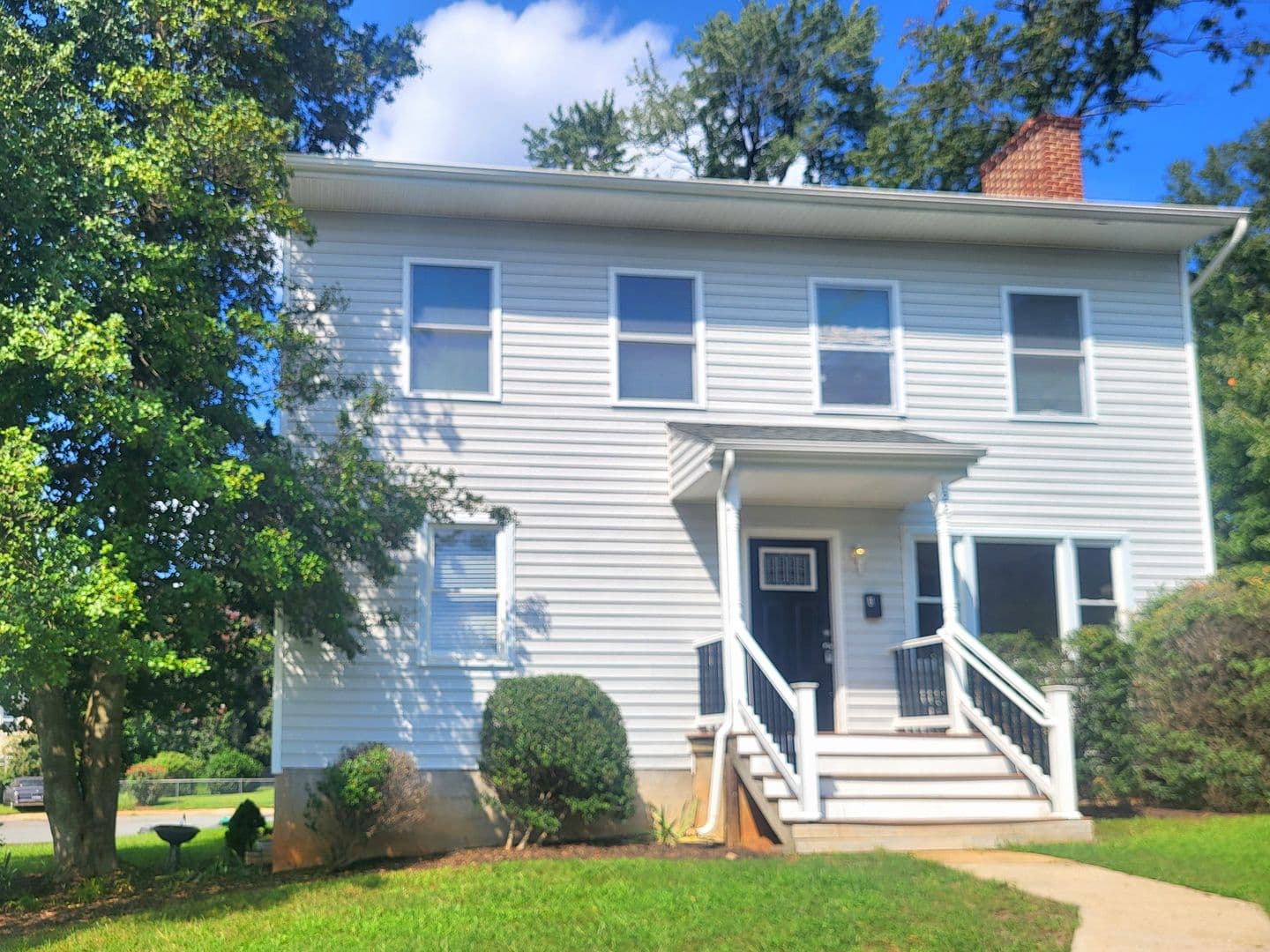 Cherlottesvill House: 122 N Baker St.