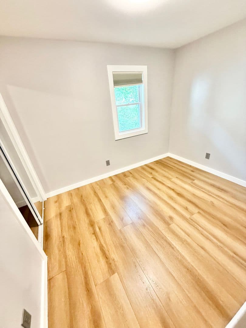 Norfolk Apartment: 5861 Poplar Hall Drive