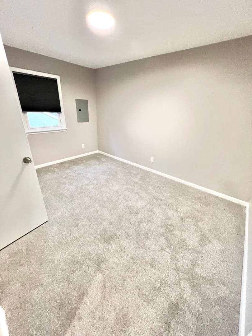 Norfolk Apartment: 5861 Poplar Hall Drive