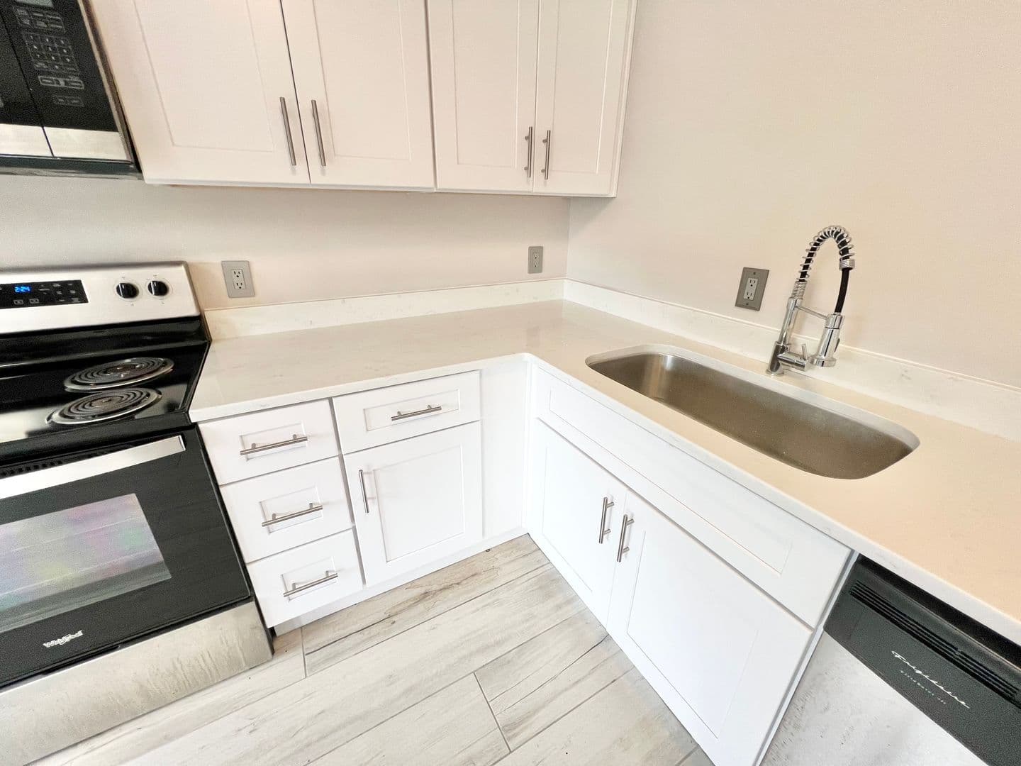 Norfolk Apartment: 5861 Poplar Hall Drive