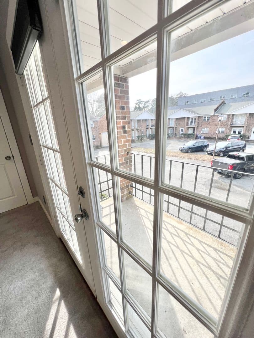 Norfolk Apartment: 5861 Poplar Hall Drive