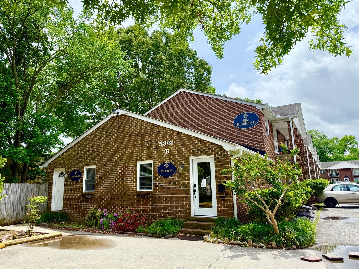 Norfolk Apartment: 451 Frizzell Avenue