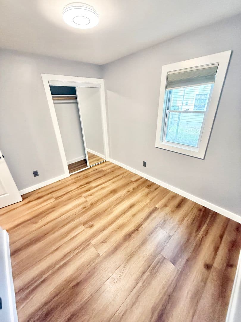 Norfolk Apartment: 5861 Poplar Hall Drive