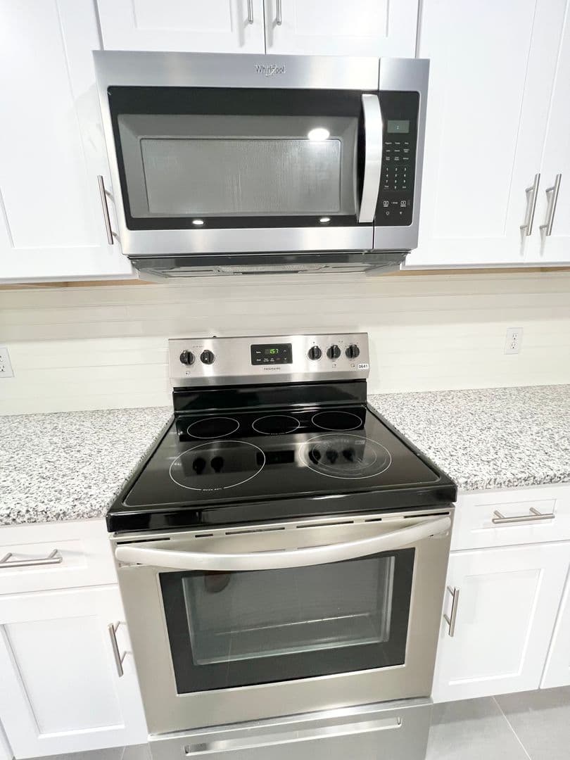 Norfolk Apartment: 5861 Poplar Hall Drive