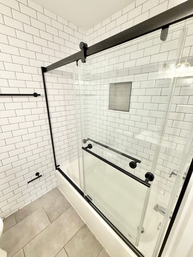 Norfolk Apartment: 5861 Poplar Hall Drive