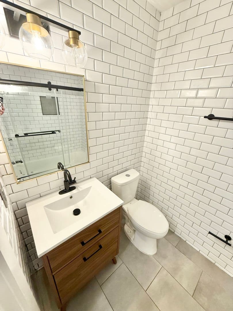 Norfolk Apartment: 5861 Poplar Hall Drive