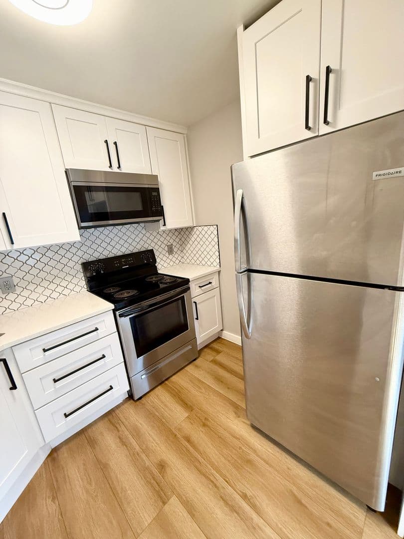 Norfolk Apartment: 5861 Poplar Hall Drive