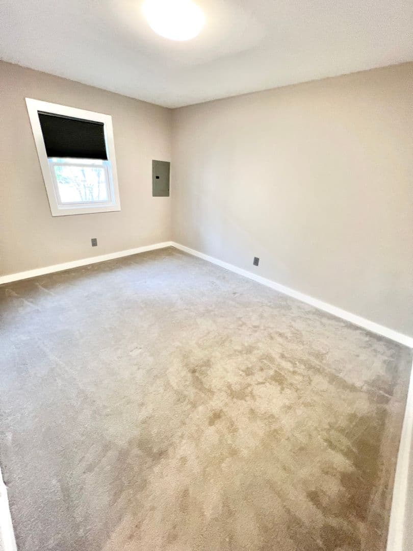 Norfolk Apartment: 5861 Poplar Hall Drive