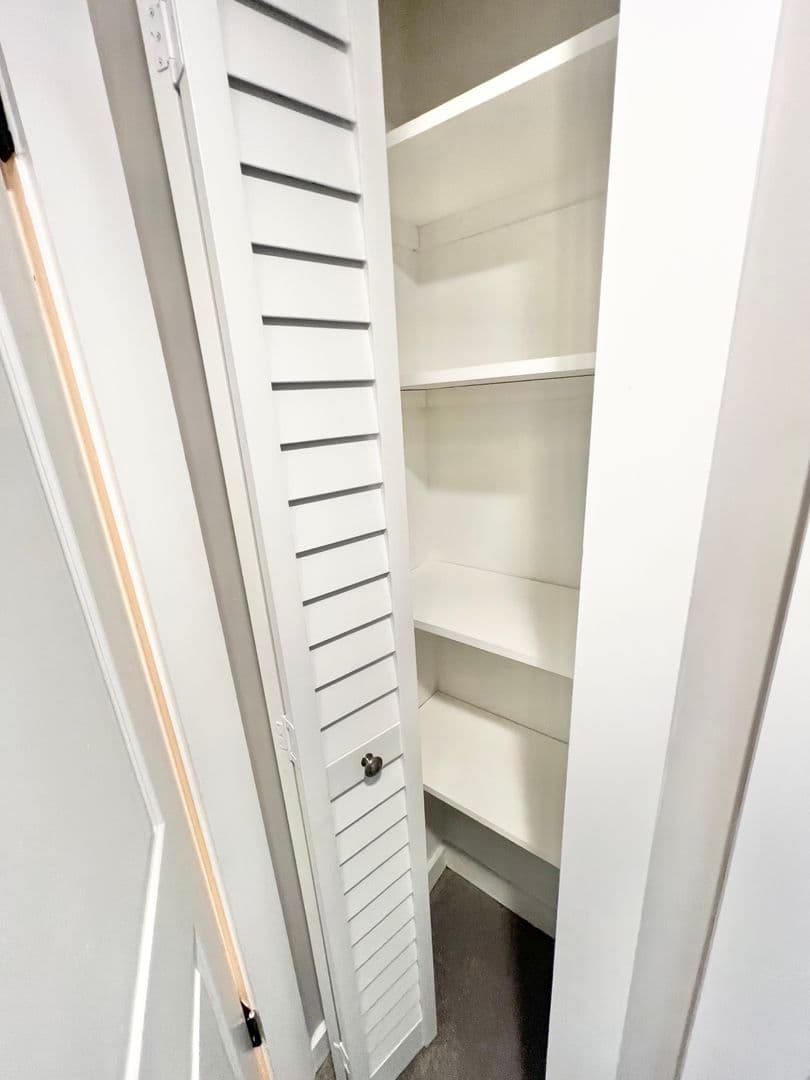 Norfolk Apartment: 5861 Poplar Hall Drive