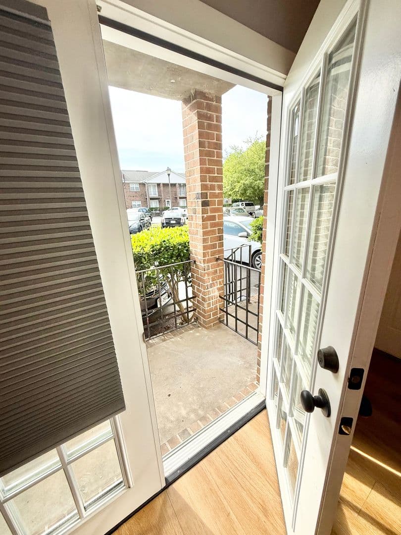 Norfolk Apartment: 5861 Poplar Hall Drive