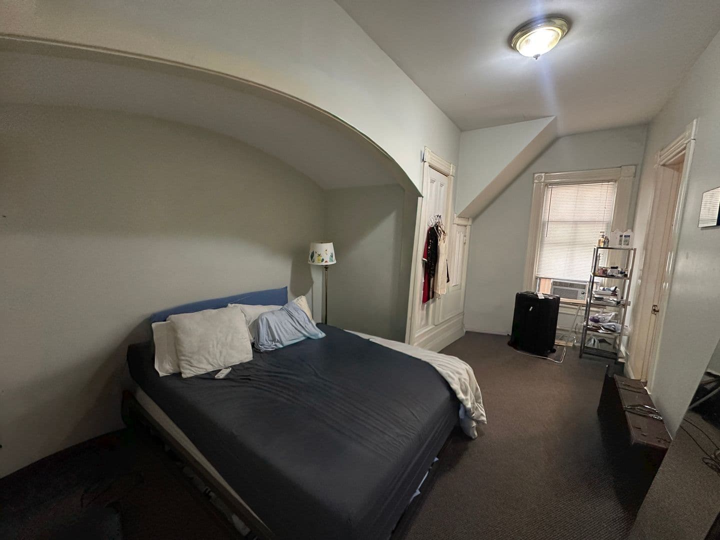Burlington Apartment: 176-182 Elmwood Ave