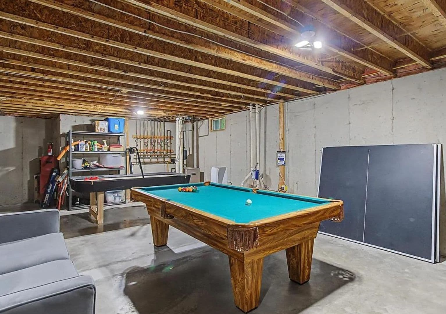 Shelburne House: 42 Cardinal Way