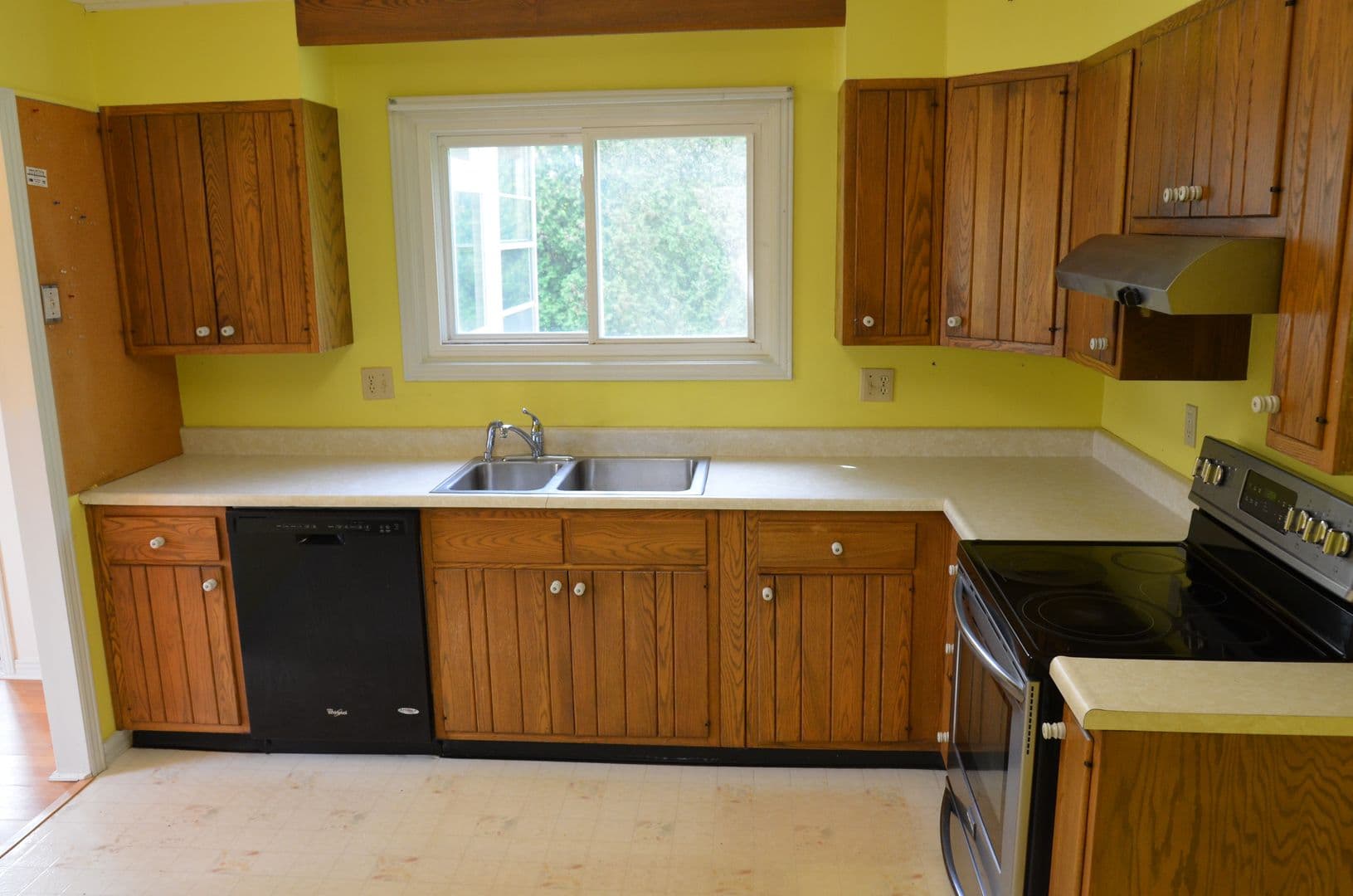 Essex Junction House: 7 Rivendell Drive