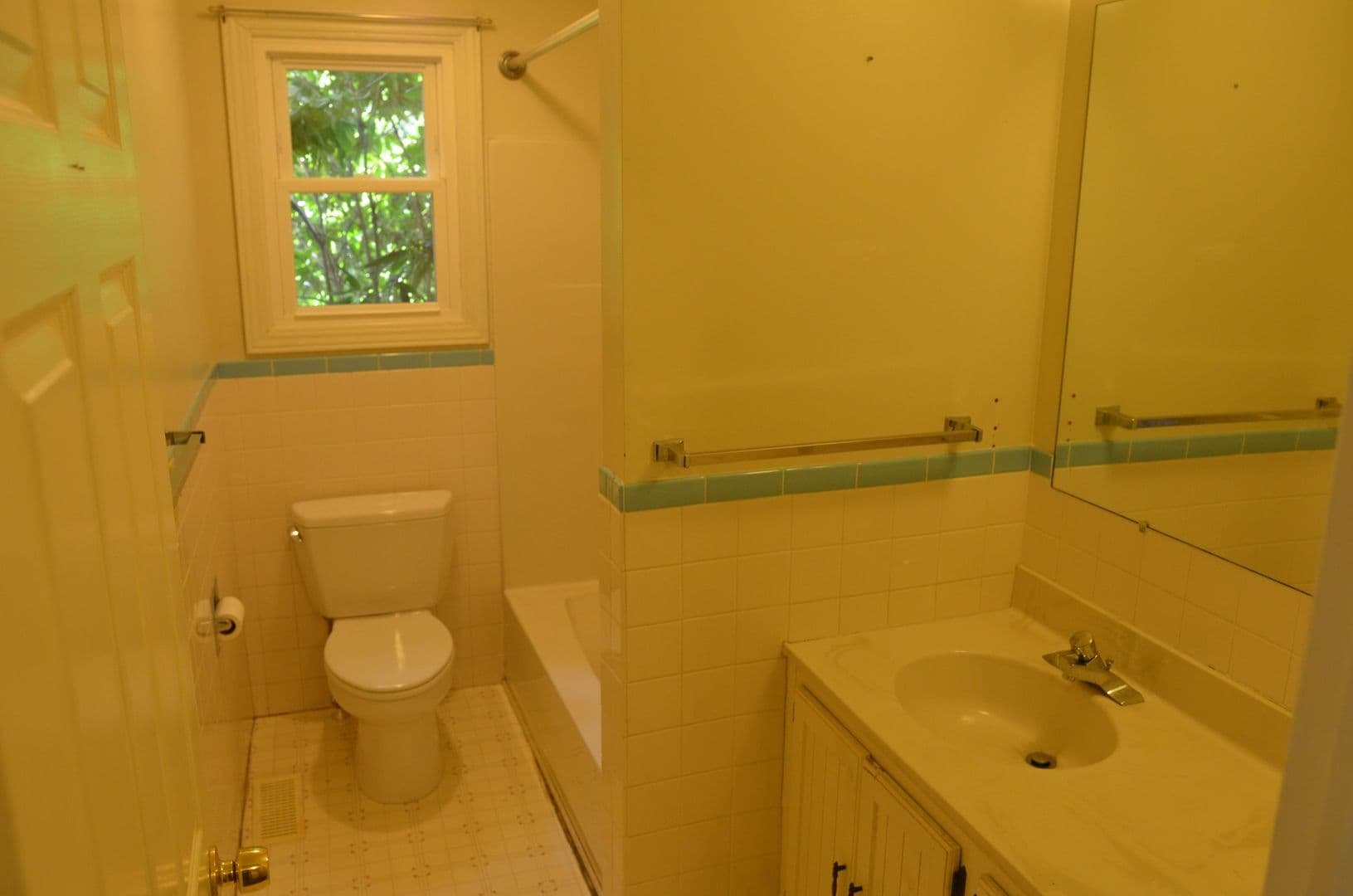 Essex Junction House: 7 Rivendell Drive