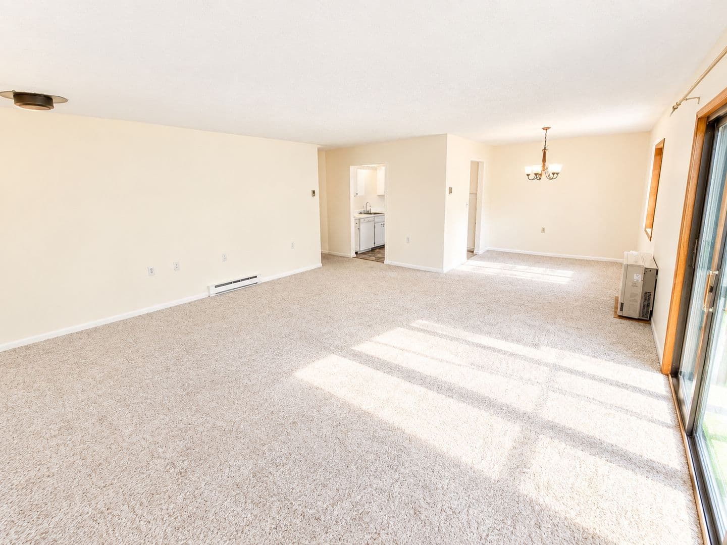 South Burlington House: 50 Hawthorne Circle
