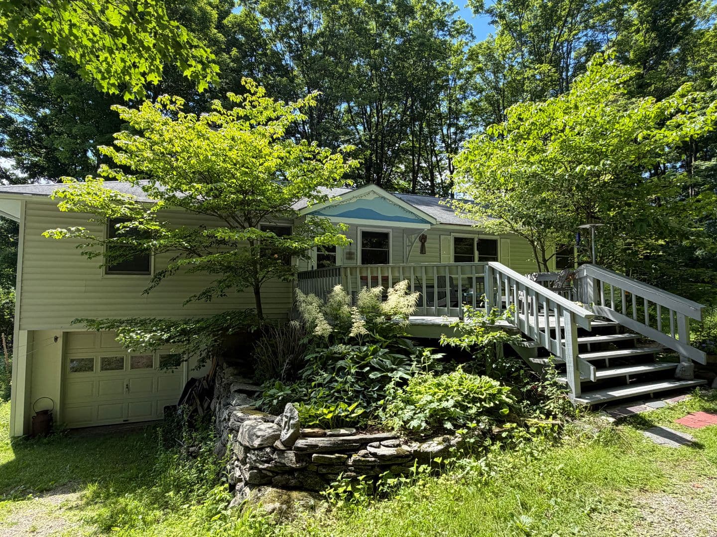 St. George House: 59 Goose Creek Road