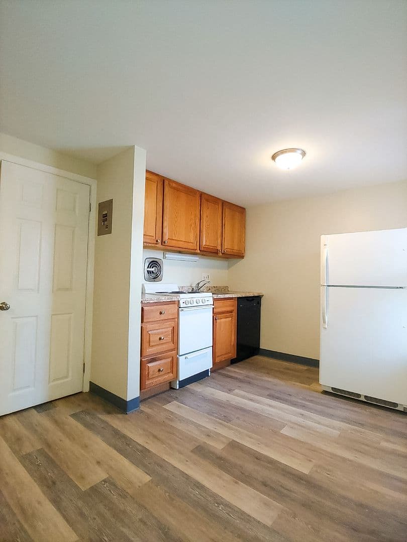Winooski Apartment: 61 East Allen Street