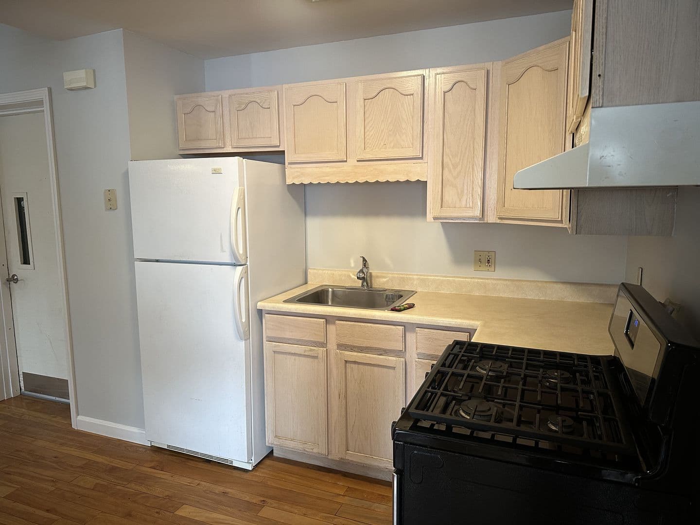 Milton Apartment: 30 School Street