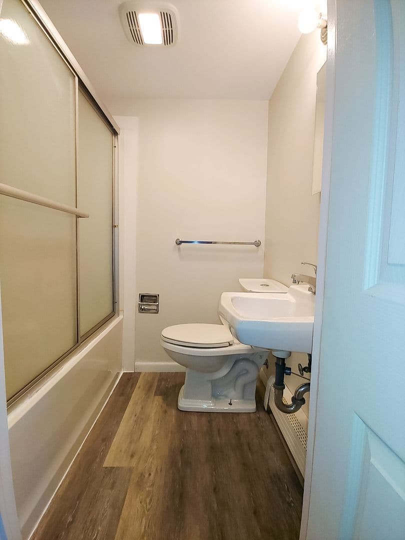 Winooski Apartment: 61 East Allen Street
