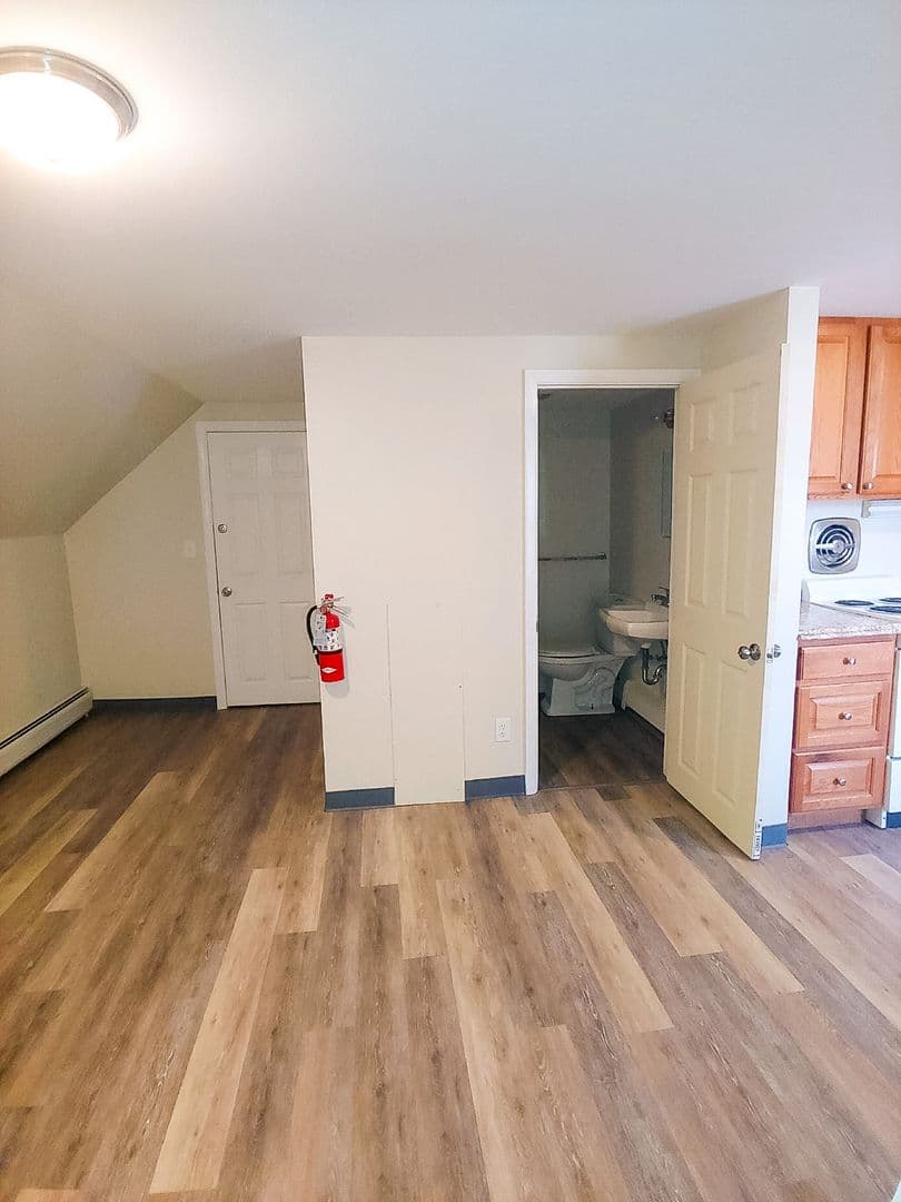 Winooski Apartment: 61 East Allen Street
