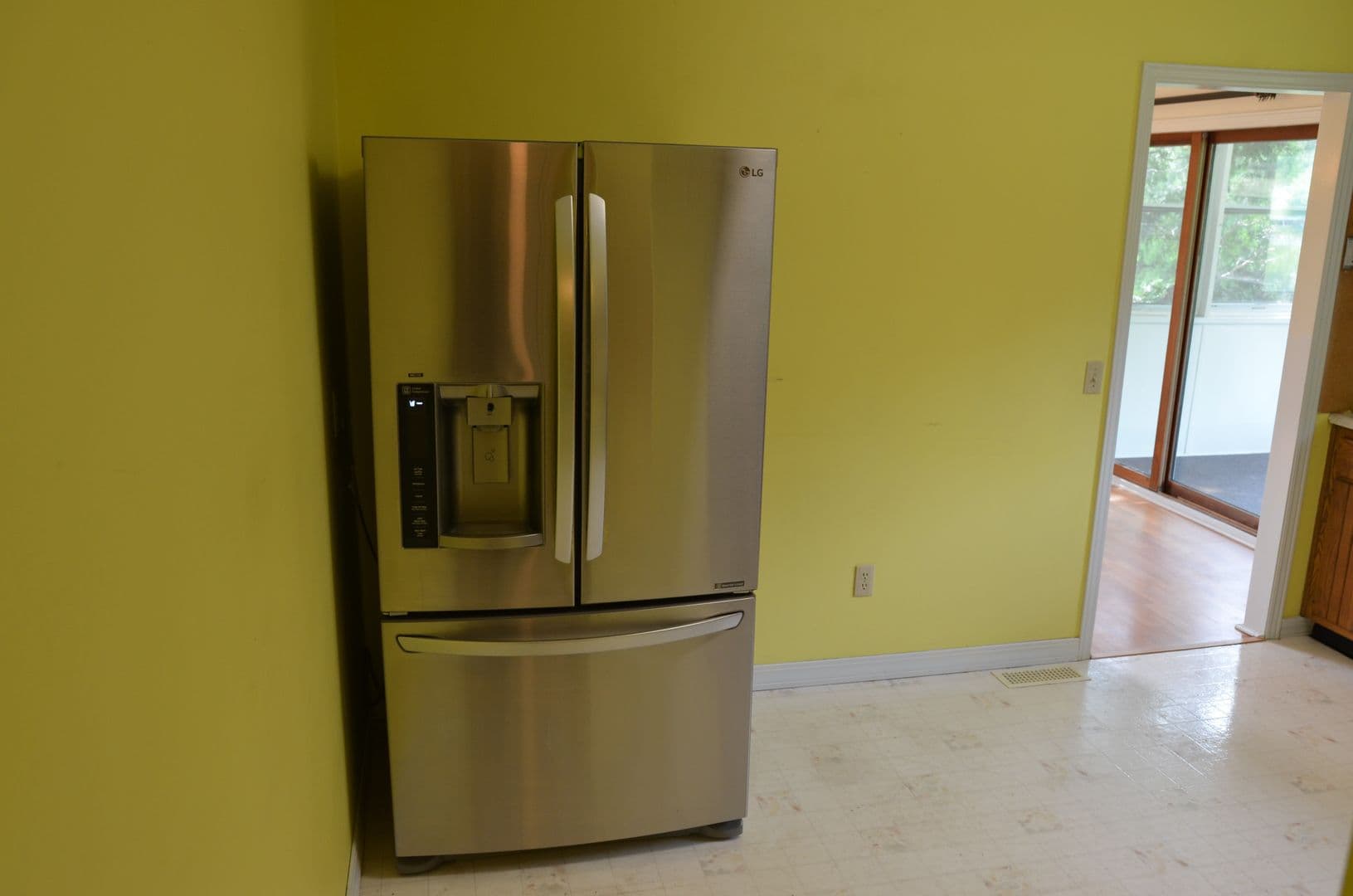 Essex Junction House: 7 Rivendell Drive