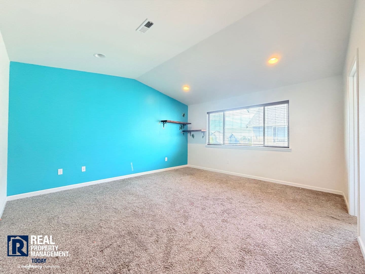 Spanaway House: 2413 201st St Ct E