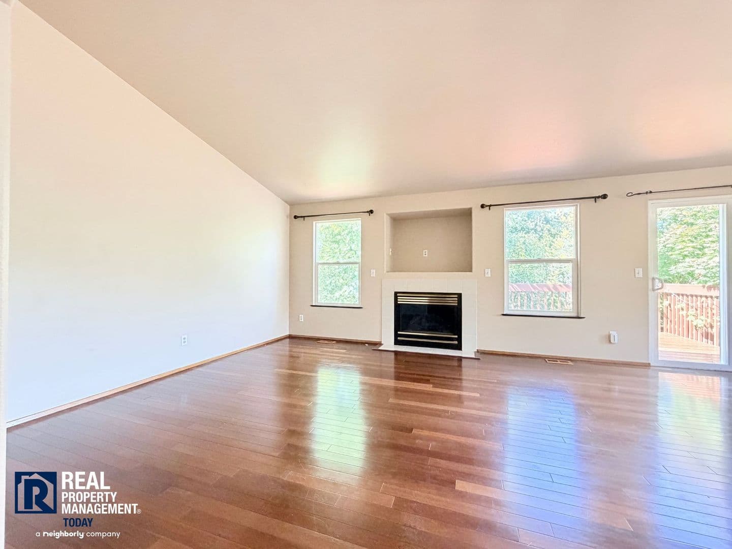 Tacoma House: 3305 48th Street NE