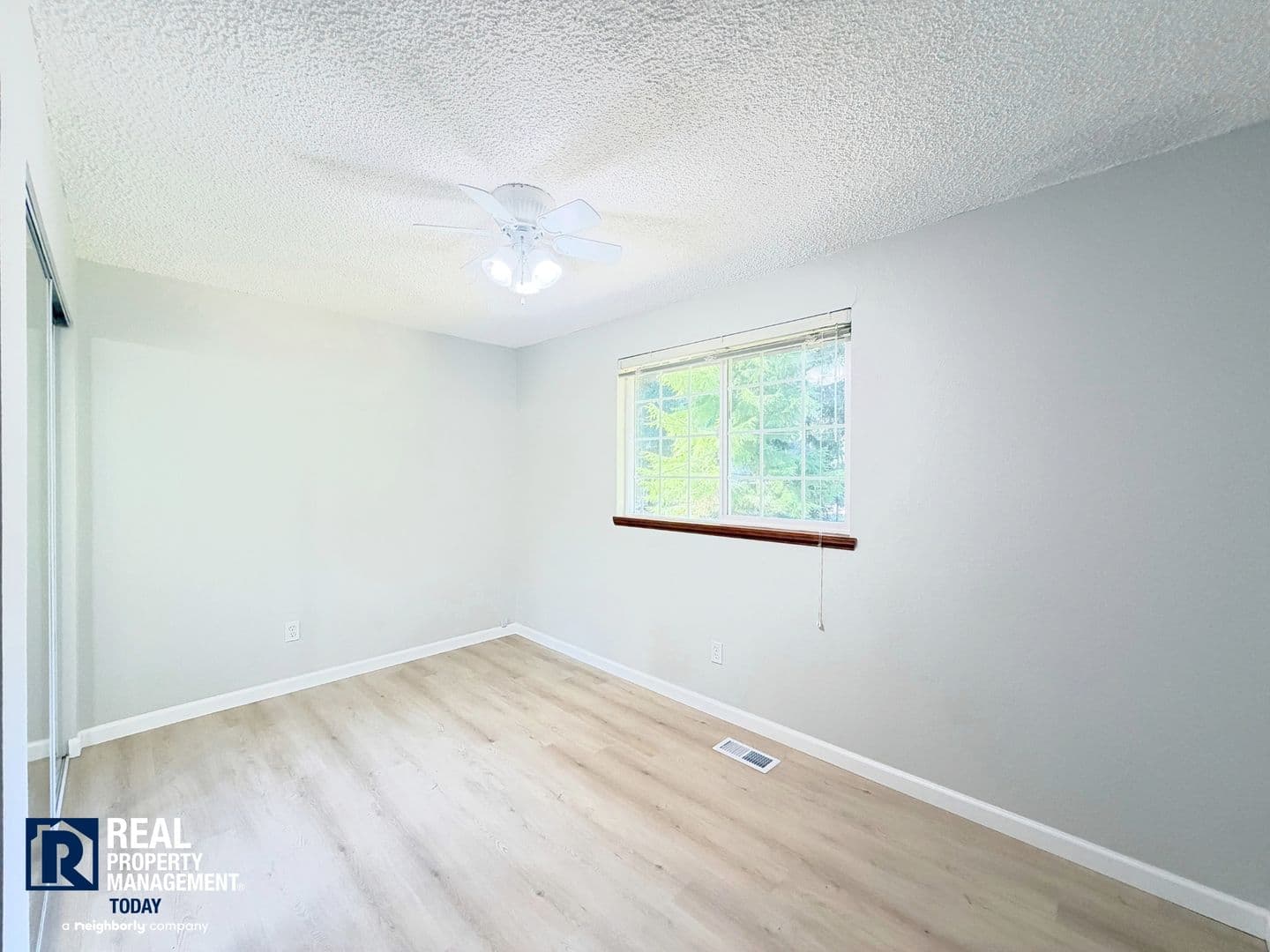 Bonney Lake House: 6510 188th Ave E