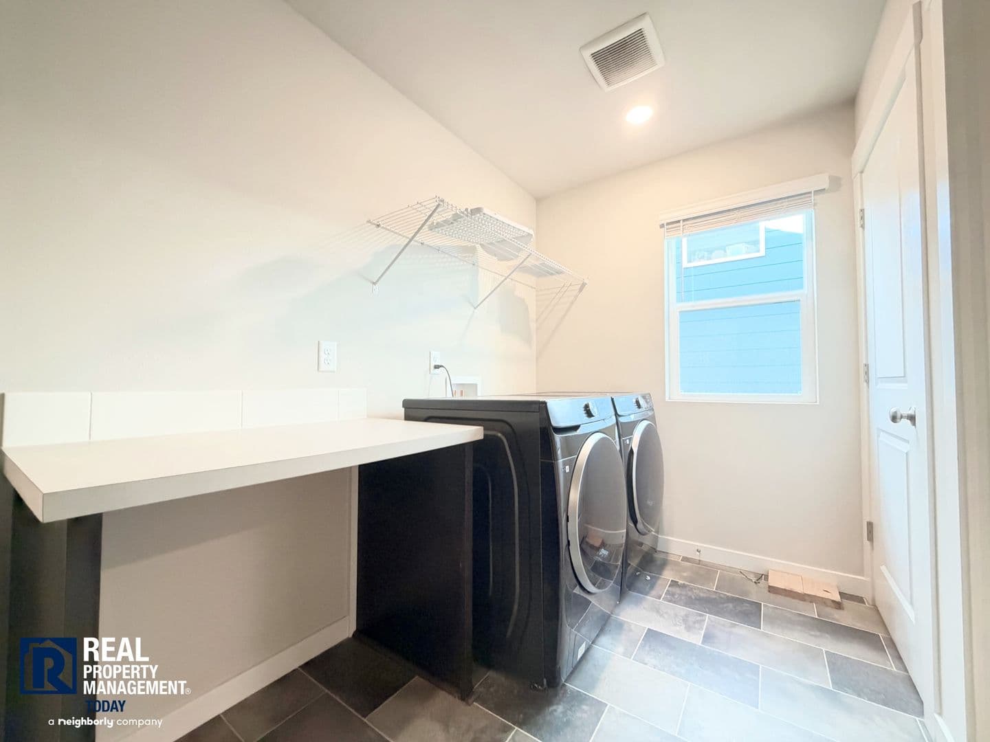 Bonney Lake House: 15415 199th Ave E,