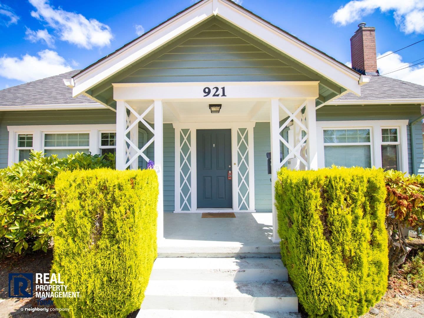 Tacoma Apartment: 921 North Alder St