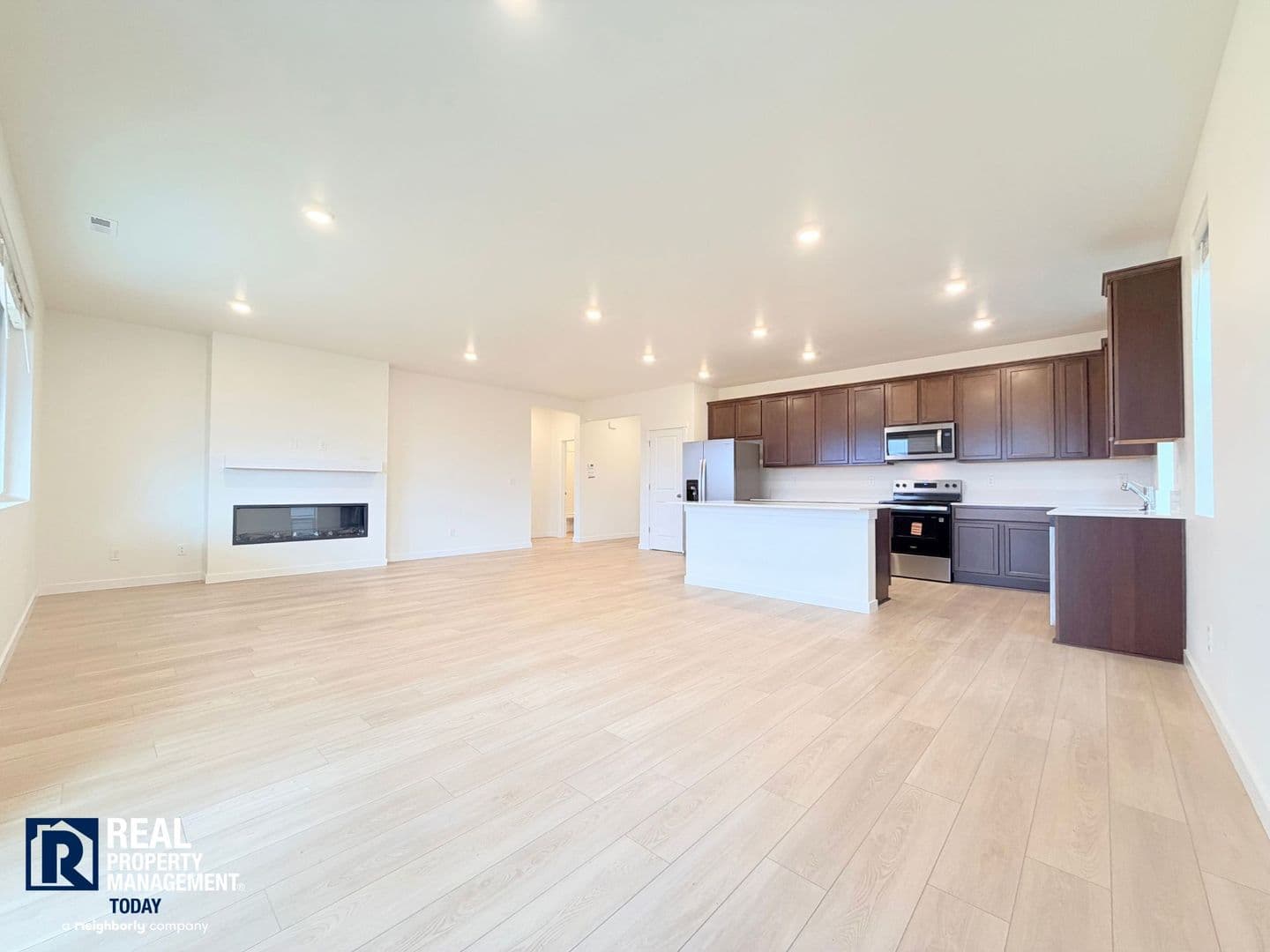 Puyallup House: 13616 185th Street Ct E