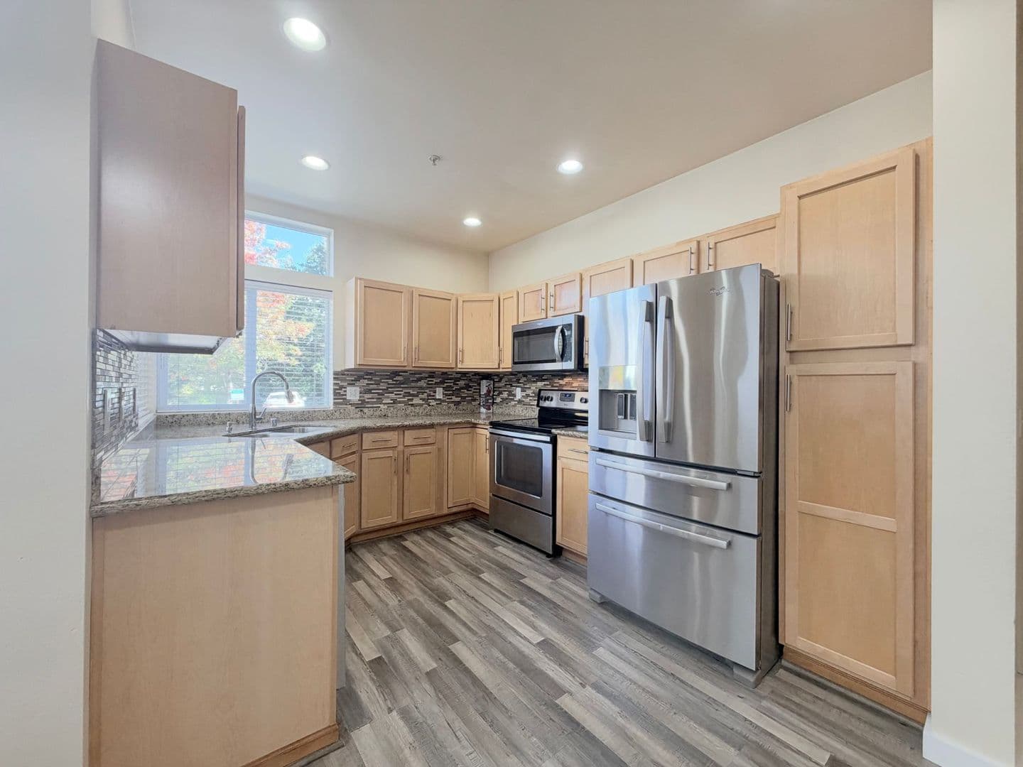 Kent House: 22611 41st Pl S